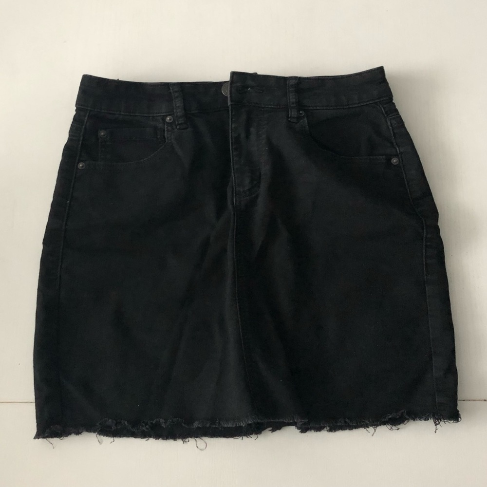 Garage skirt. US S. Black